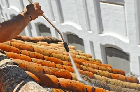 Nettoyage de toitures - Montgermont